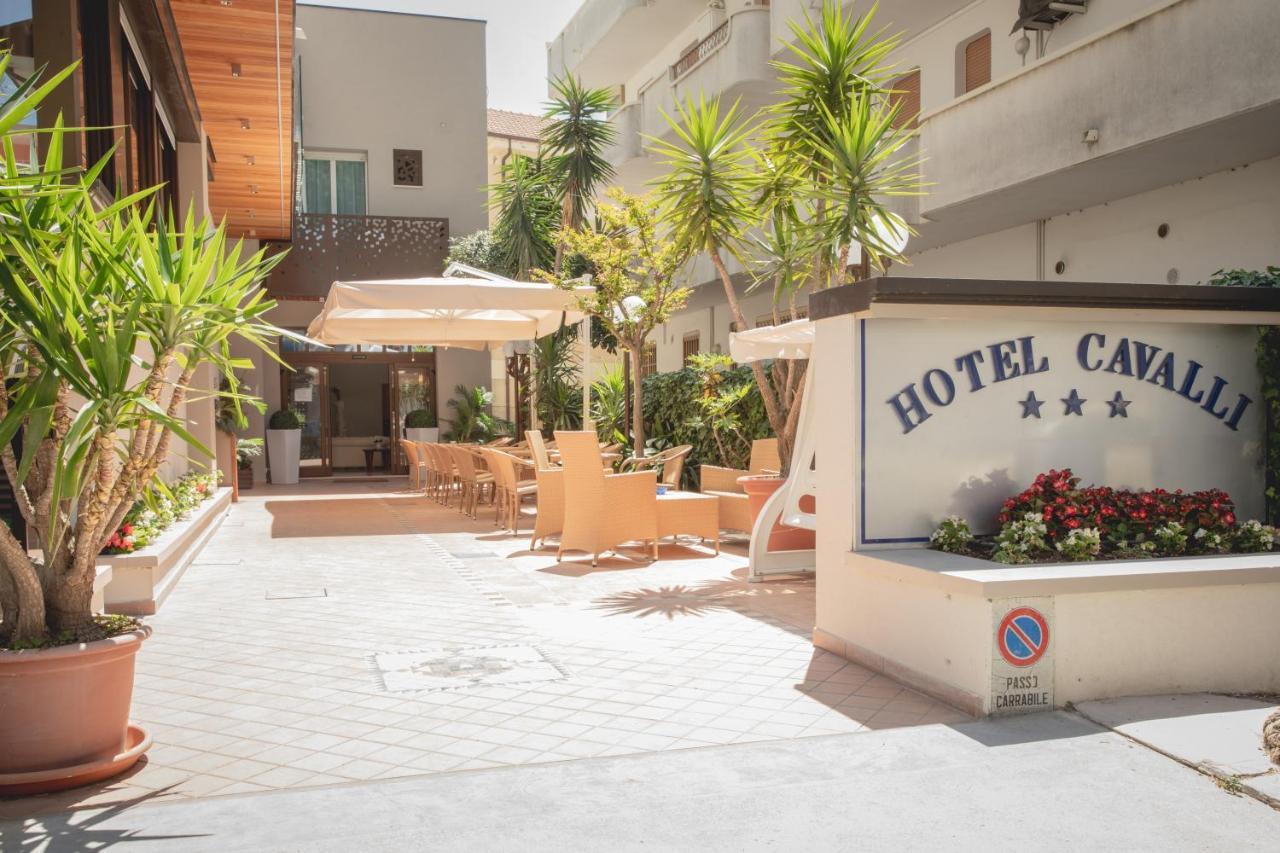 Hotel Cavalli Cattolica Exterior photo