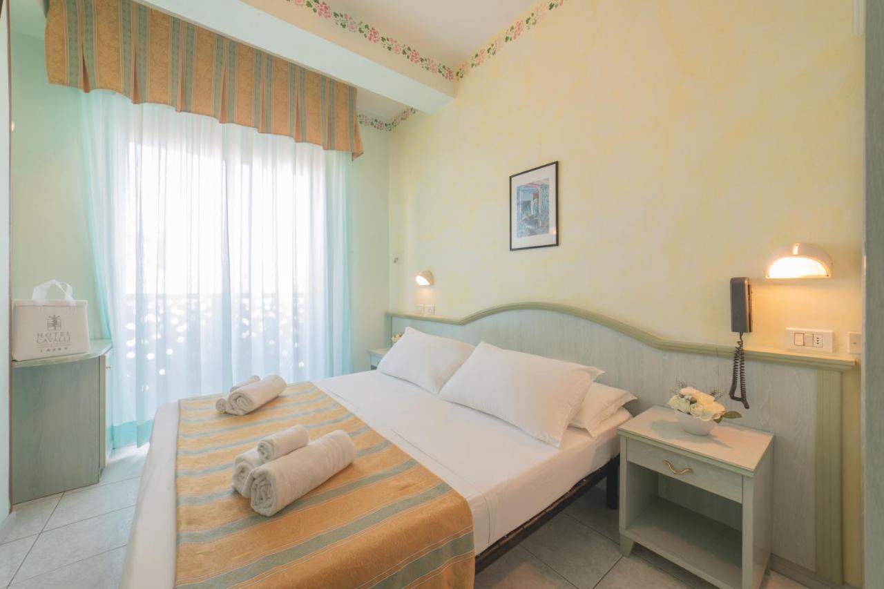 Hotel Cavalli Cattolica Exterior photo